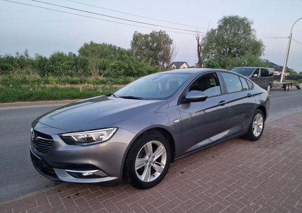 Opel Insignia cena 49200 przebieg: 189000, rok produkcji 2018 z Szczecin małe 781